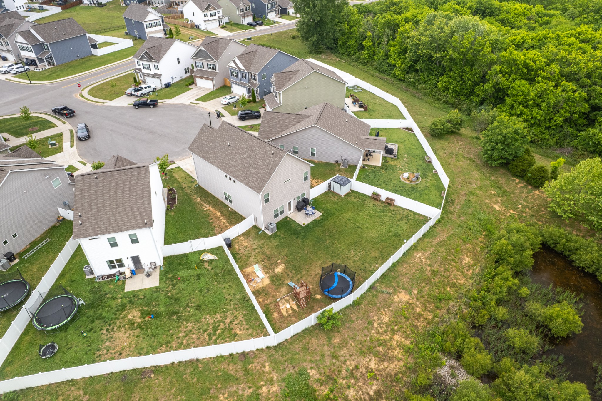348 Geneva Lane Columbia TN 38401