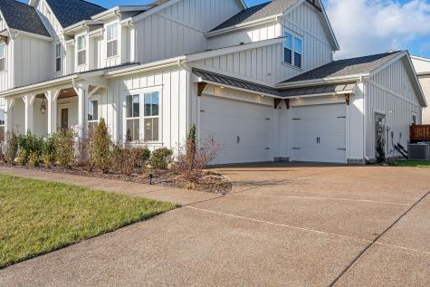 1052 Pine Creek Drive Arrington TN 37014