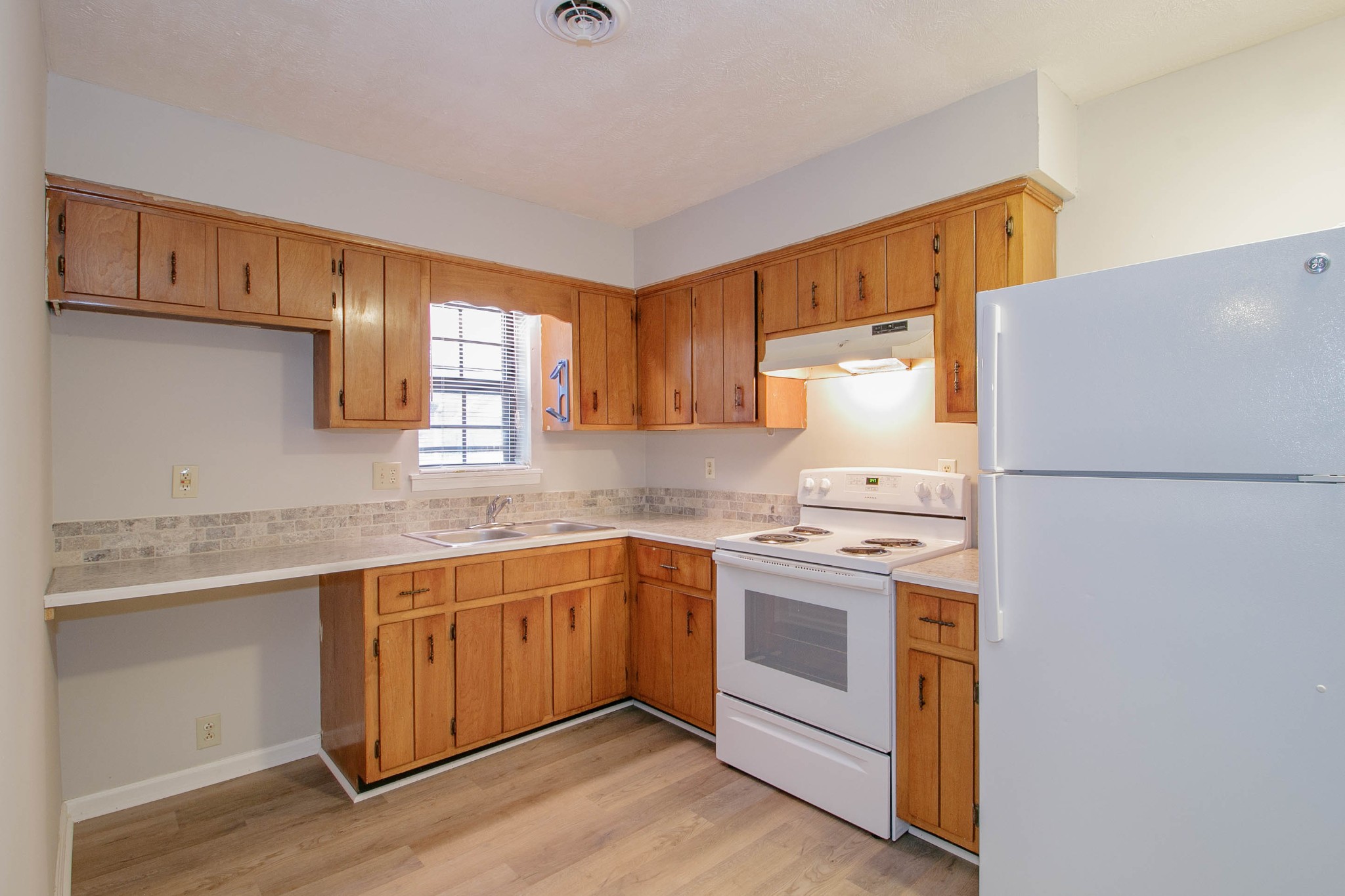 404 Thompsonville Lane #23 Oak Grove KY 42262