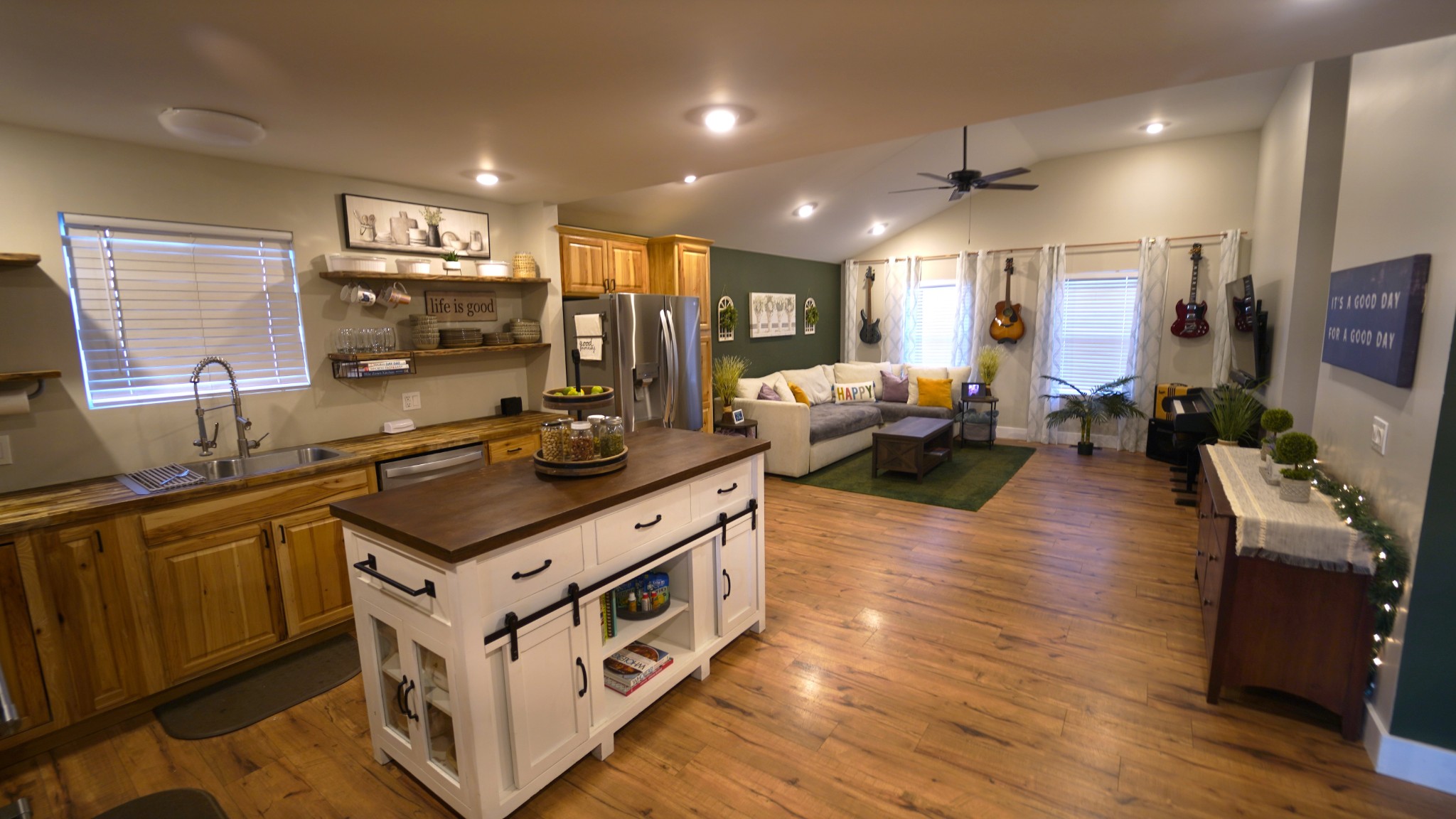 806 Calista Road White House TN 37188
