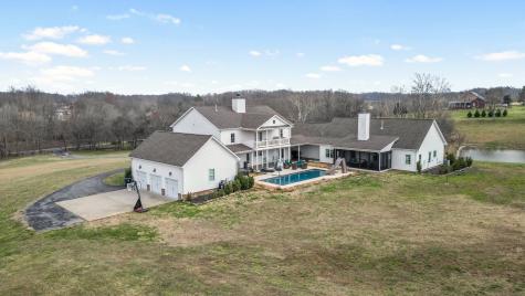 1103 Rogues Fork Road Bethpage TN 37022