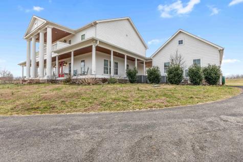 1103 Rogues Fork Road Bethpage TN 37022