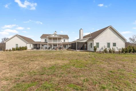1103 Rogues Fork Road Bethpage TN 37022