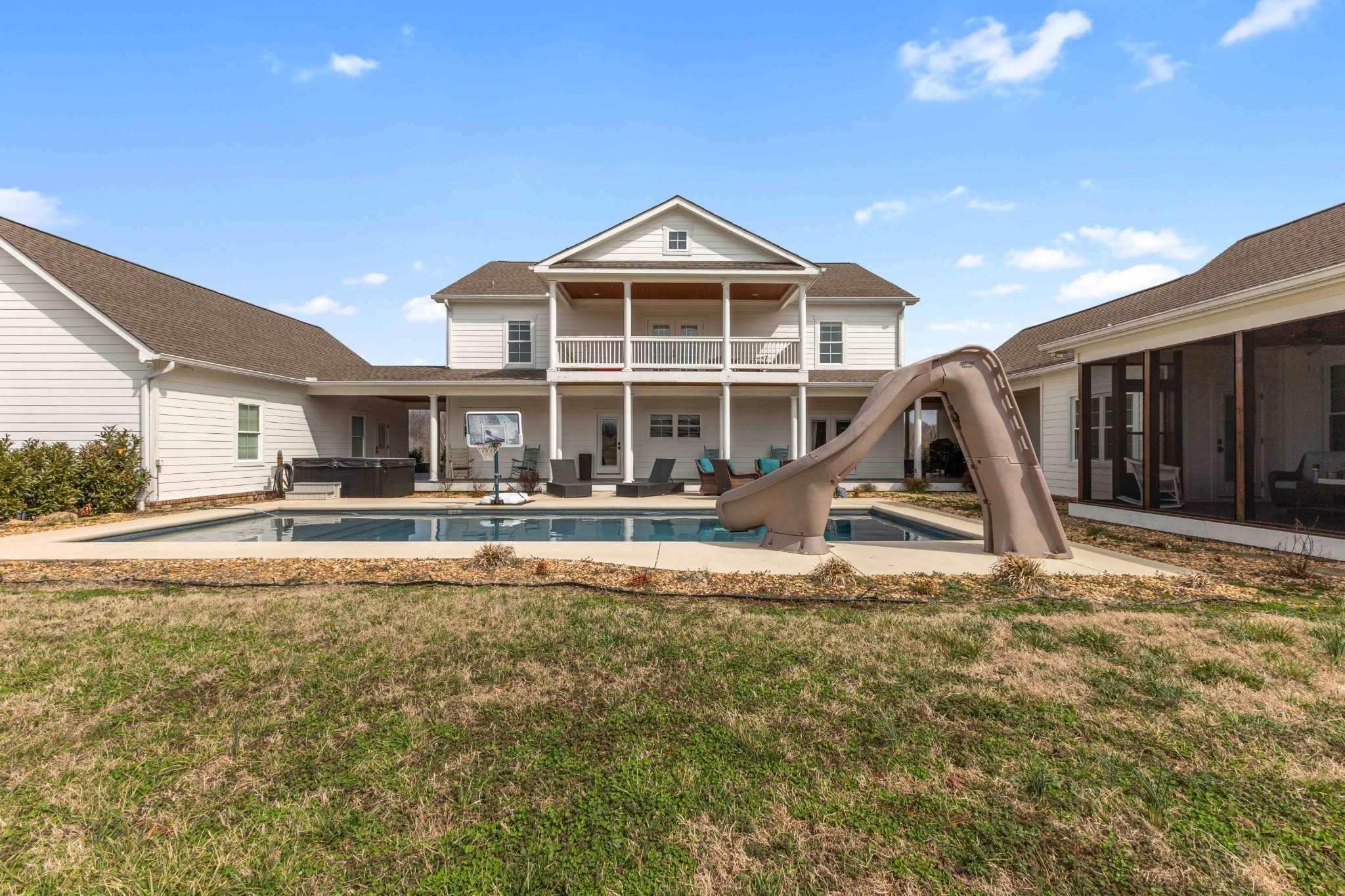 1103 Rogues Fork Road Bethpage TN 37022