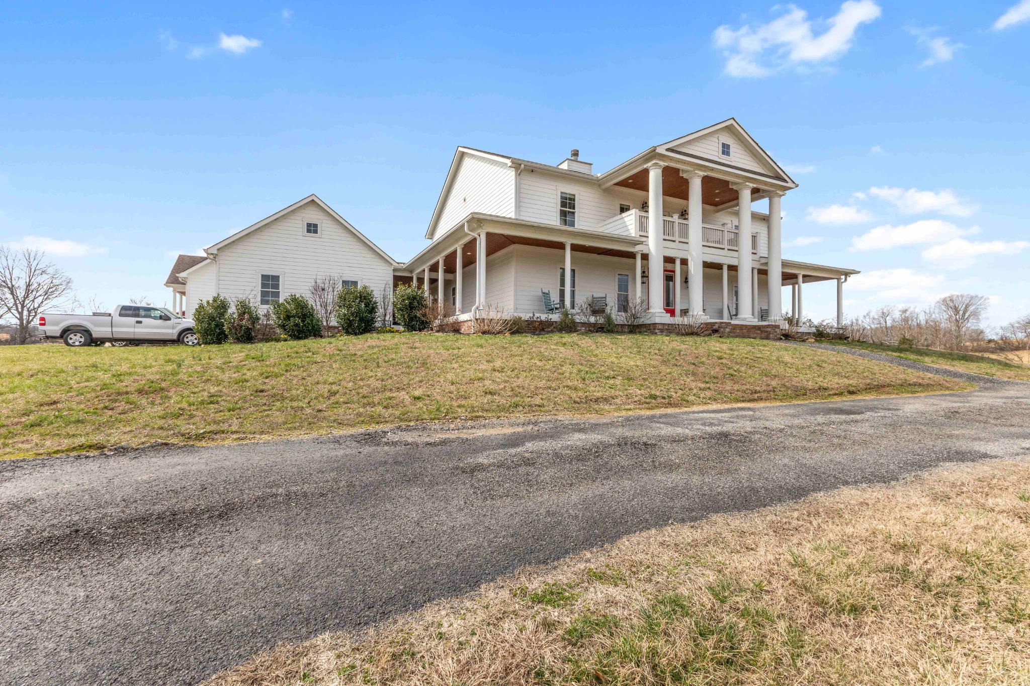 1103 Rogues Fork Road Bethpage TN 37022