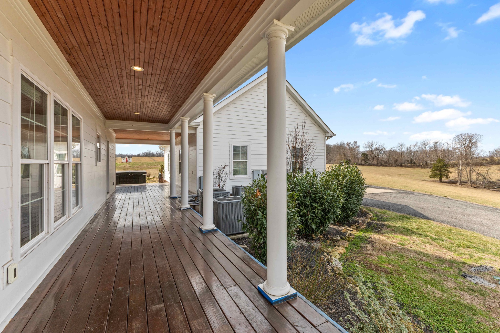 1103 Rogues Fork Road Bethpage TN 37022