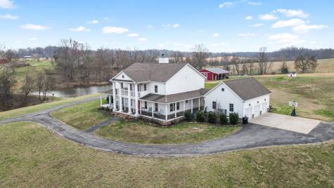 1103 Rogues Fork Road Bethpage TN 37022