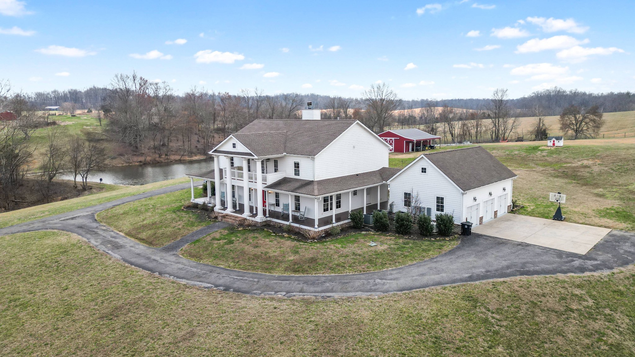 1103 Rogues Fork Road Bethpage TN 37022