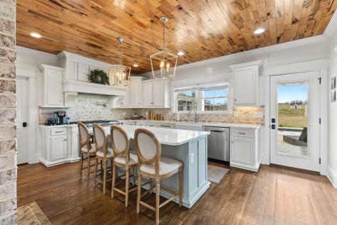 1103 Rogues Fork Road Bethpage TN 37022
