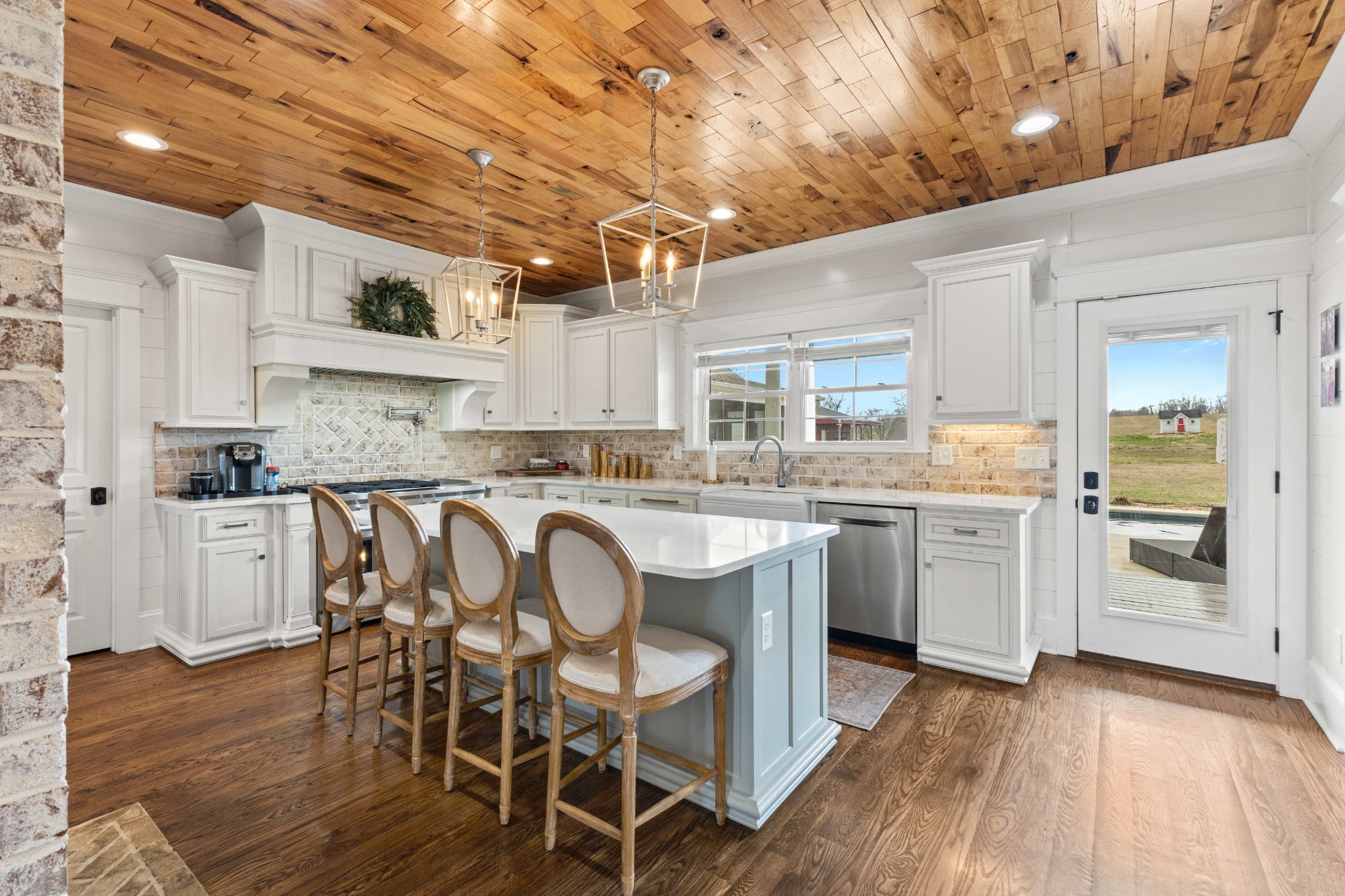 1103 Rogues Fork Road Bethpage TN 37022