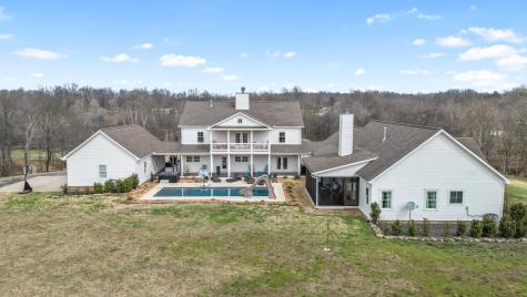 1103 Rogues Fork Road Bethpage TN 37022