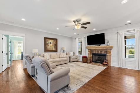 1103 Rogues Fork Road Bethpage TN 37022