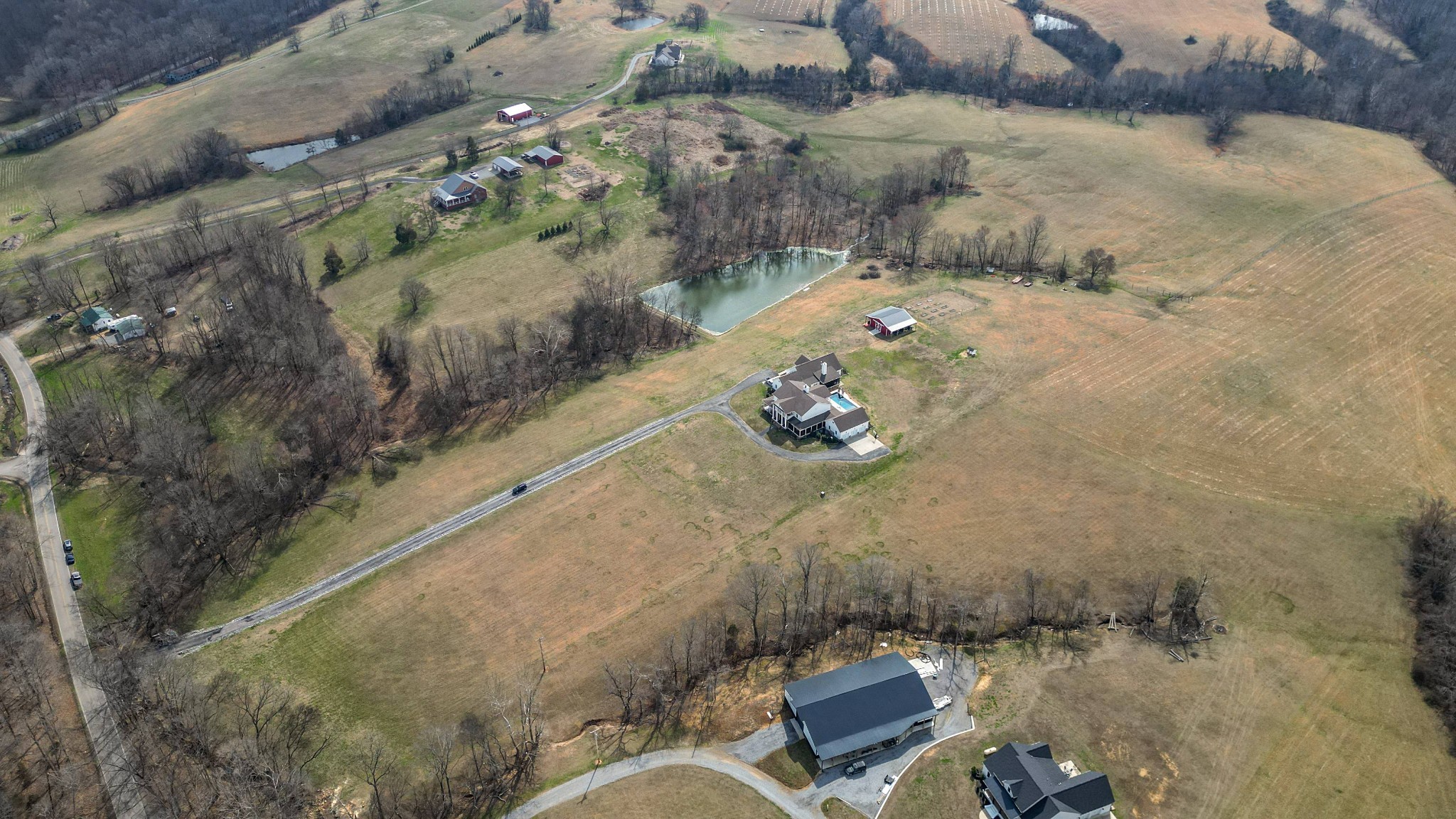 1103 Rogues Fork Road Bethpage TN 37022