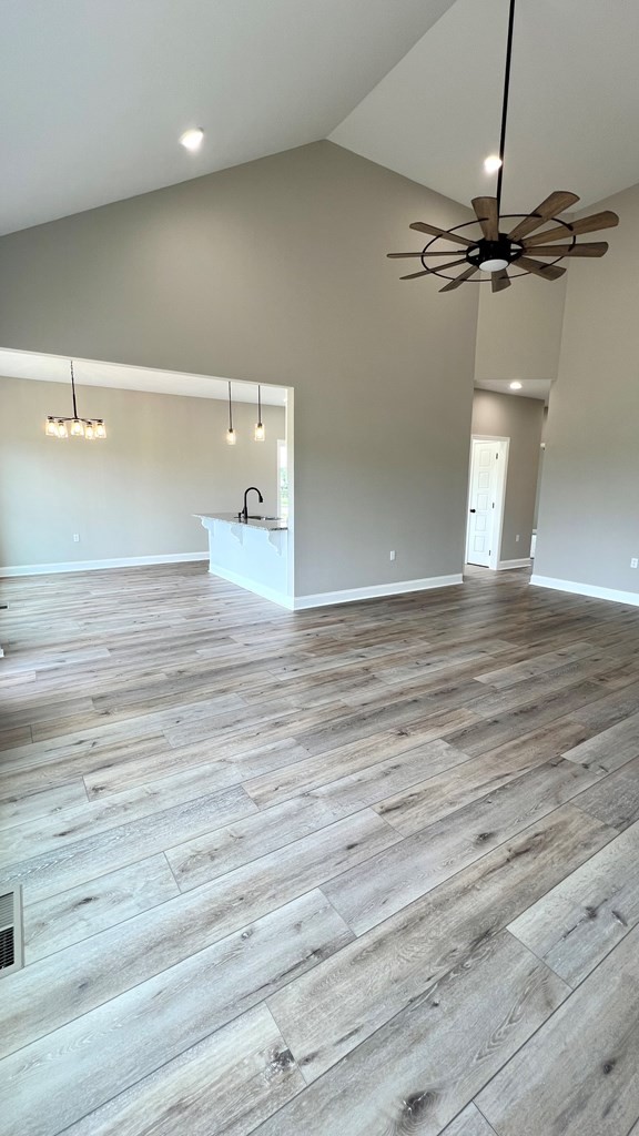 77 Bakersfield Drive Cadiz KY 42211