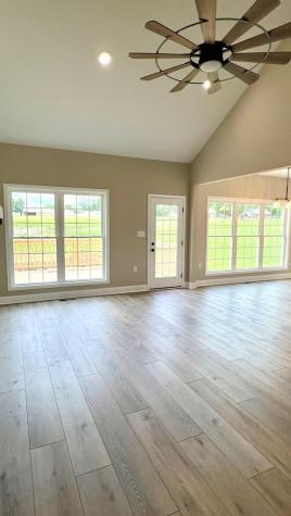 77 Bakersfield Drive Cadiz KY 42211