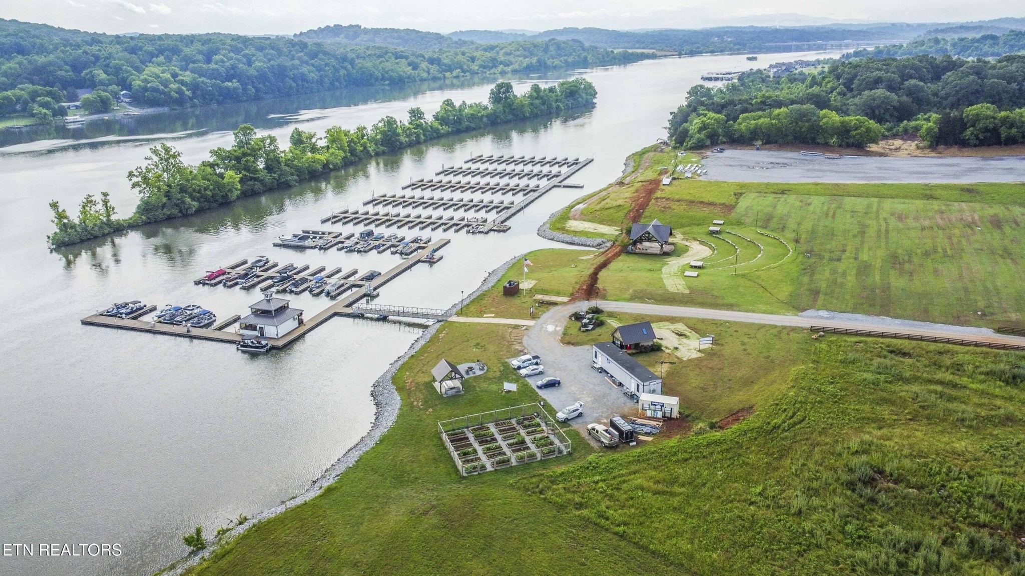 494 Black Bear Circle Loudon TN 37774