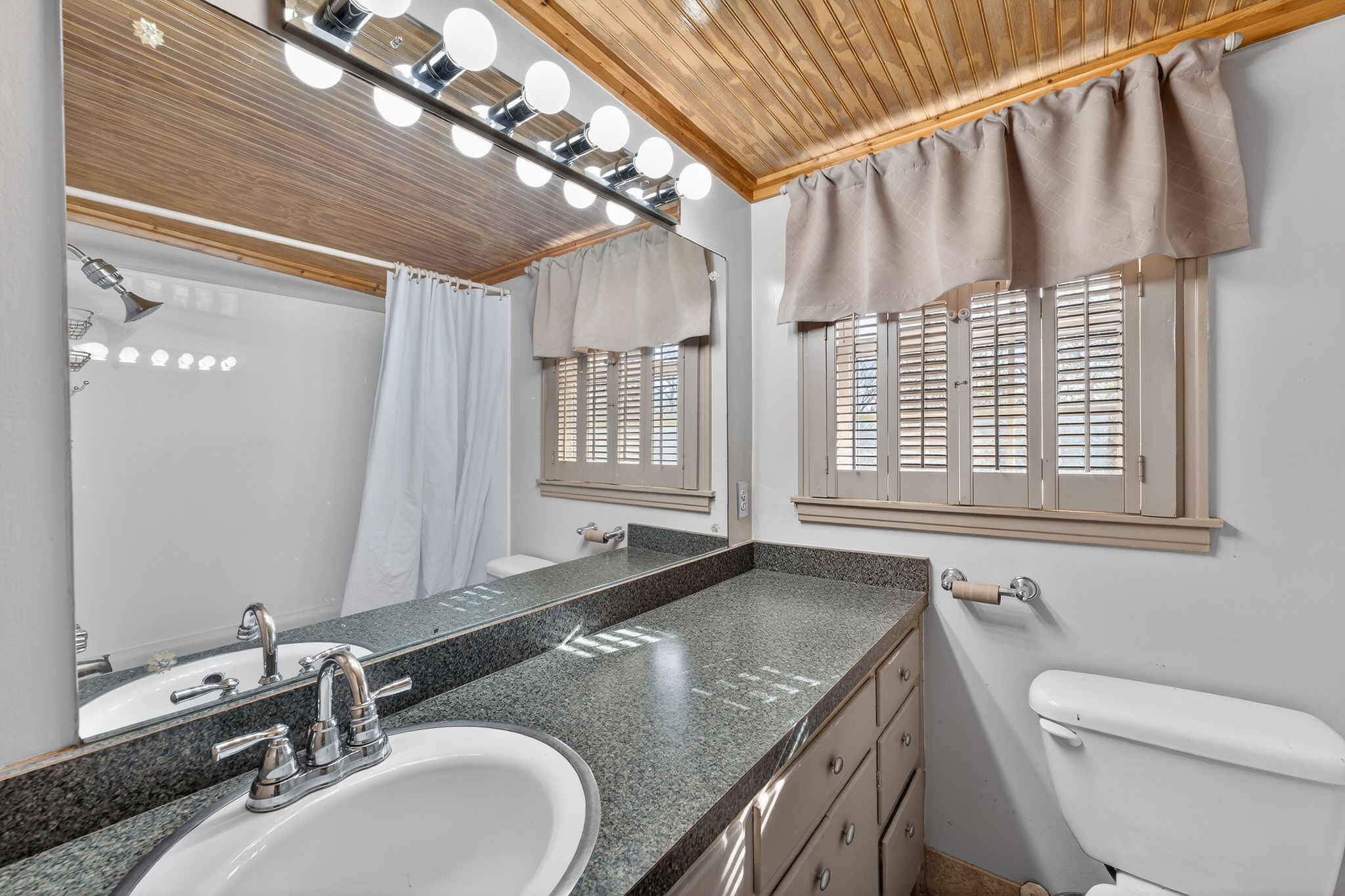 841 Sutton Hill Road Nashville TN 37204
