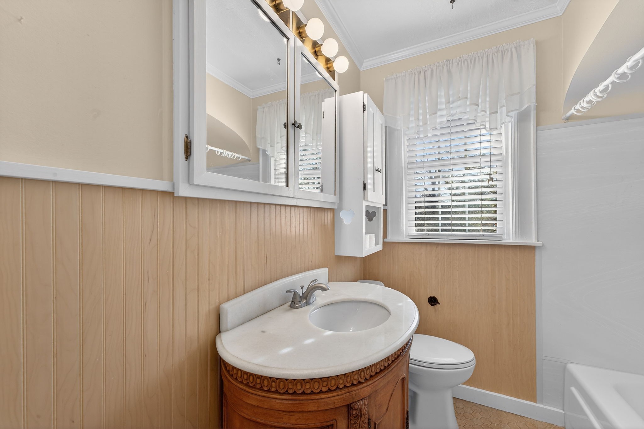 841 Sutton Hill Road Nashville TN 37204