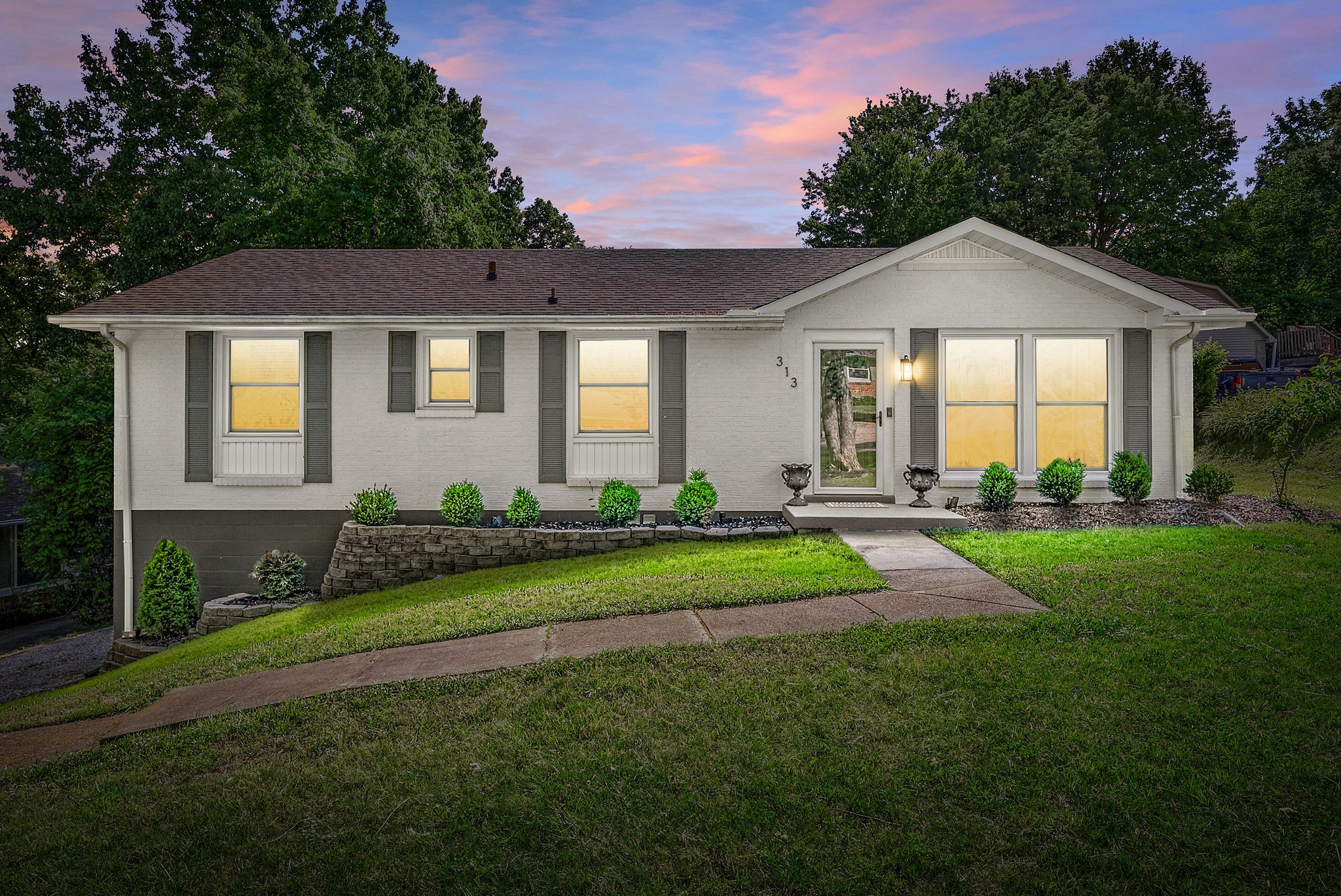313 Hilldale Lane Clarksville TN 37043