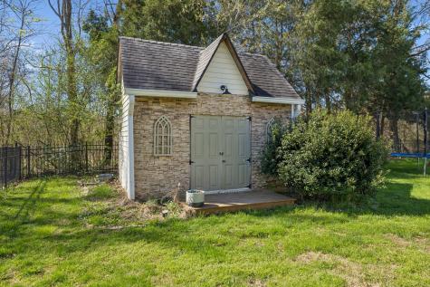 954 Willow Circle Clarksville TN 37043
