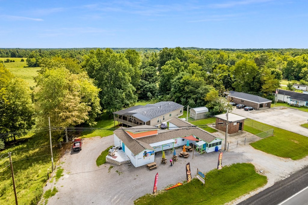 6826 Smithville Highway Silver Point TN 38582