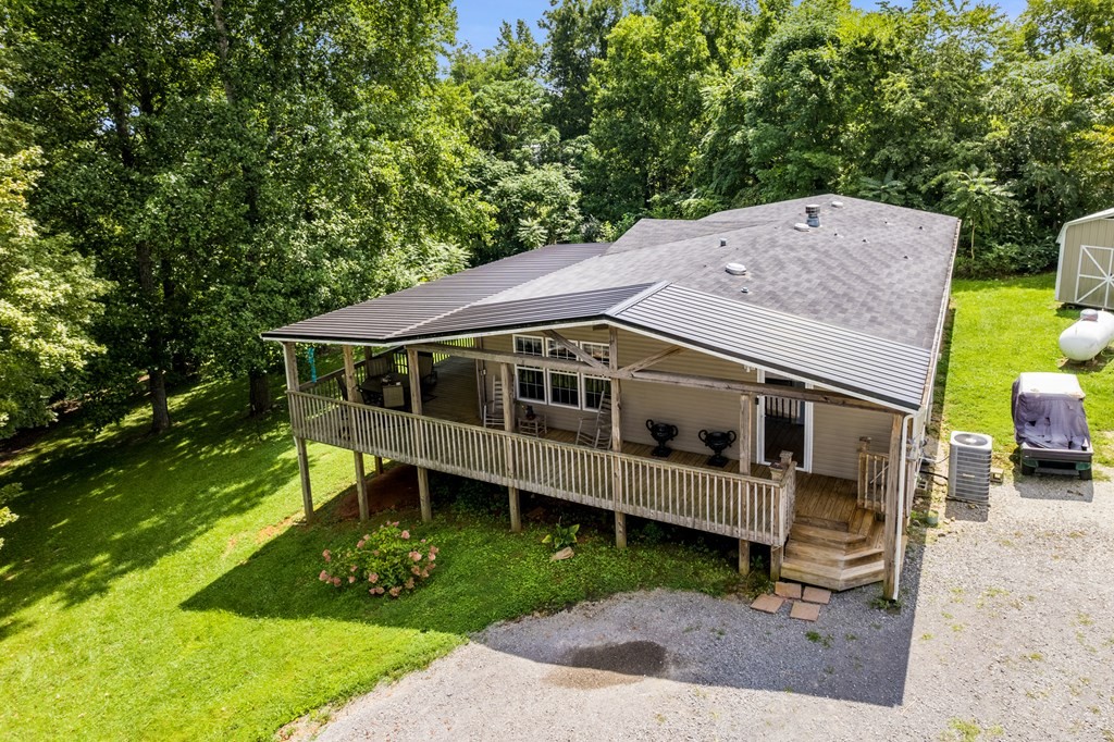 6826 Smithville Highway Silver Point TN 38582