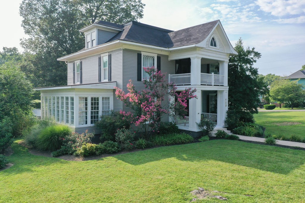 109 Liberty Pike Bell Buckle TN 37020