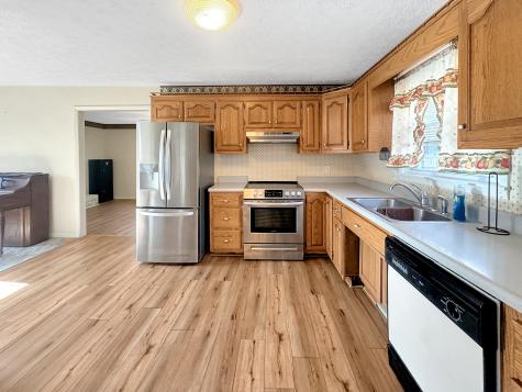 75 Towering Oaks Drive Tennessee Ridge TN 37178