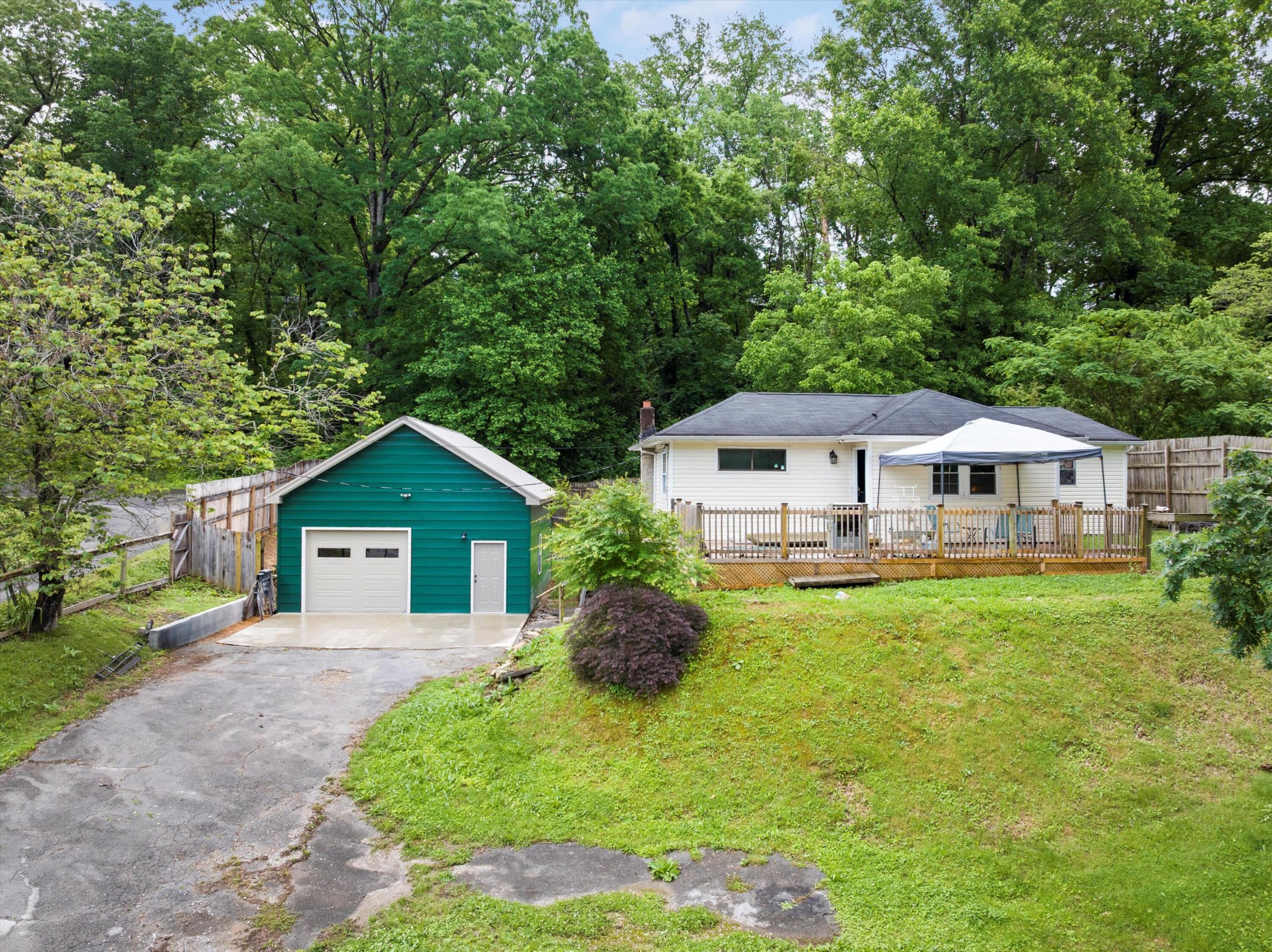 523 Hedgewood Drive Chattanooga TN 37405