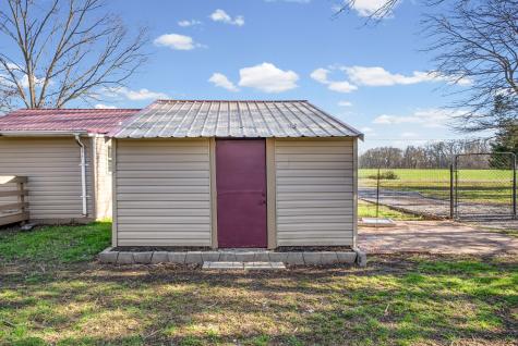 1595 Old Dover Road Clarksville TN 37042