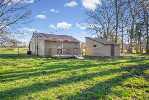 1595 Old Dover Road Clarksville TN 37042