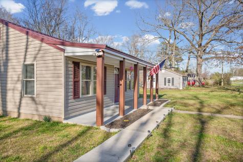 1595 Old Dover Road Clarksville TN 37042
