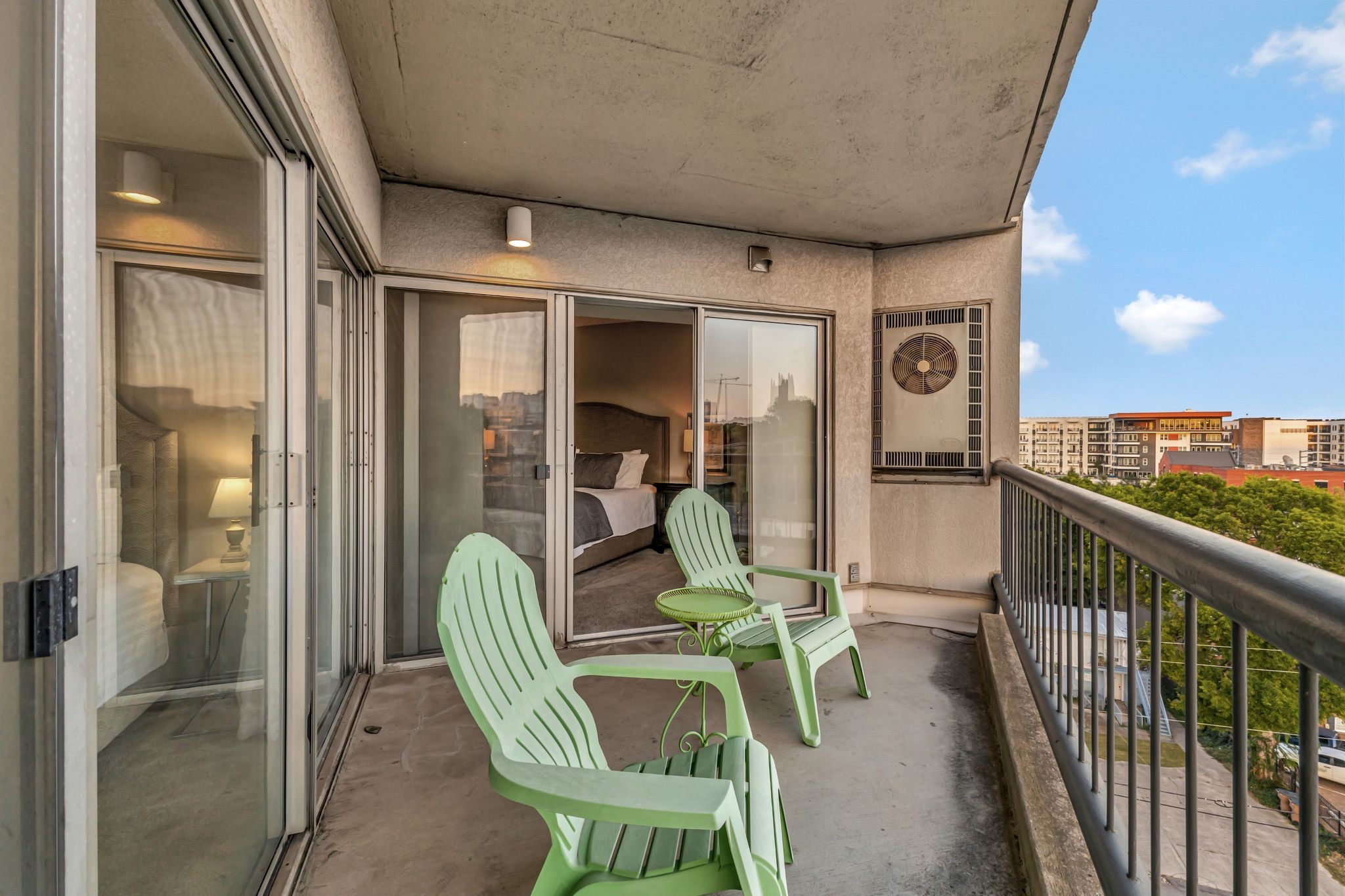 900 19th Ave, S Nashville TN 37212