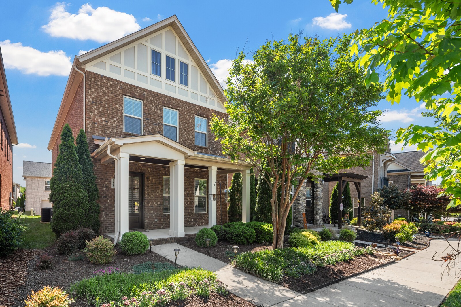 124 Ashcrest Point Hendersonville TN 37075