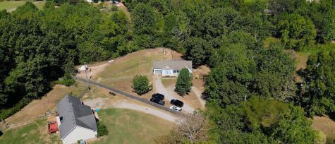 2955 Charlie Sleigh Road Woodlawn TN 37191