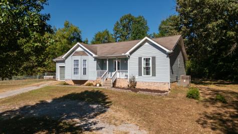 2955 Charlie Sleigh Road Woodlawn TN 37191