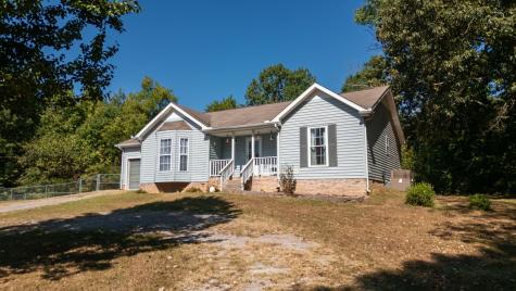 2955 Charlie Sleigh Road Woodlawn TN 37191