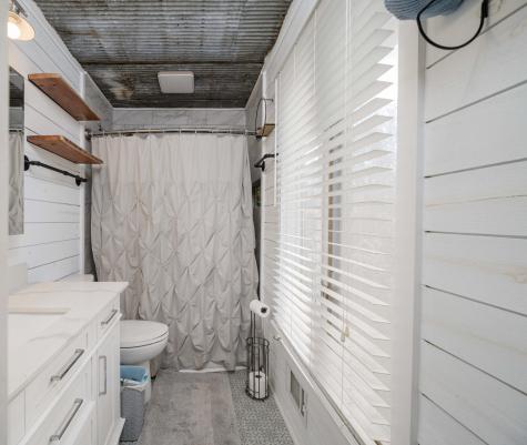 4383 E Jefferson Pike Lascassas TN 37085