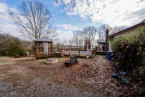 4383 E Jefferson Pike Lascassas TN 37085