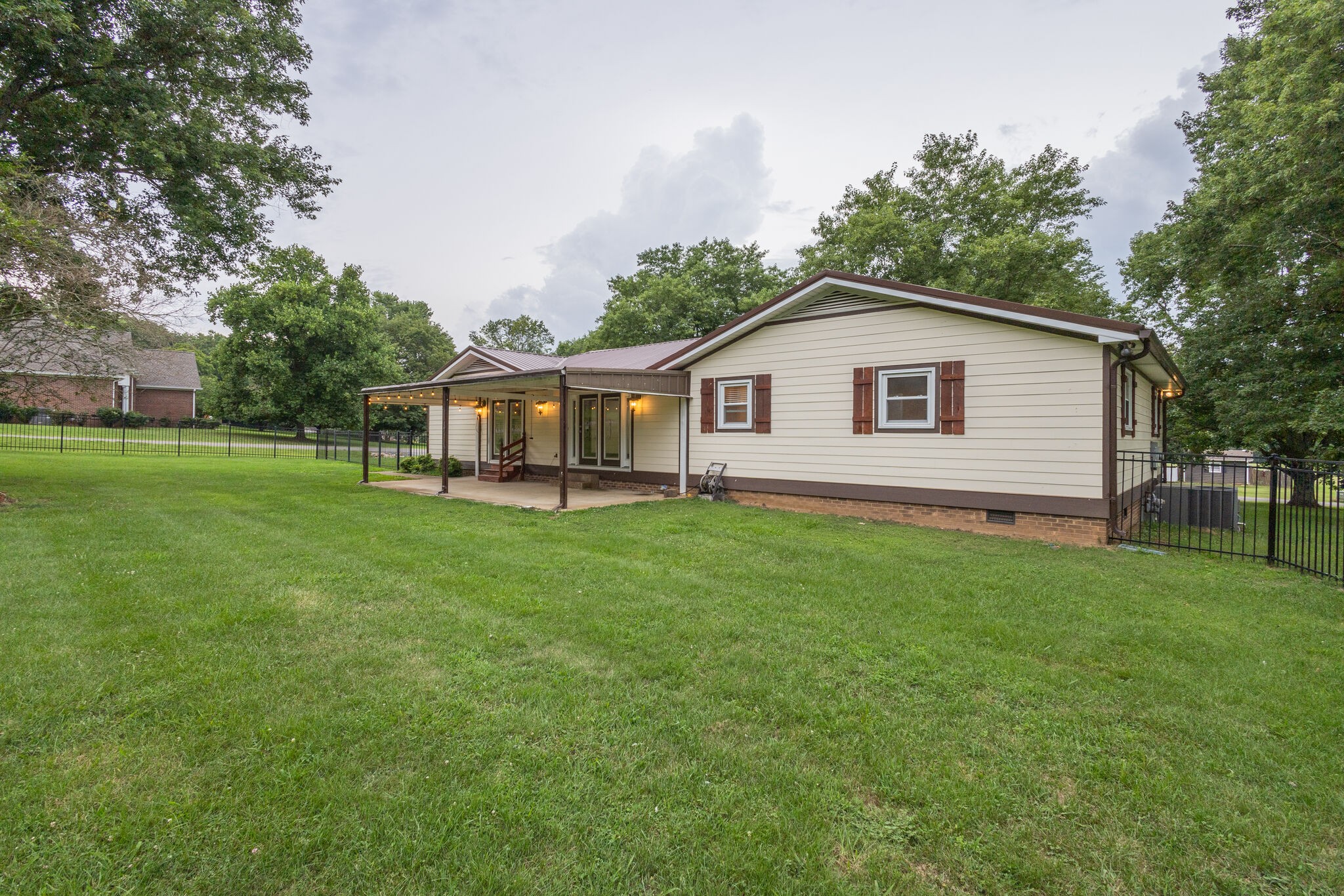 109 Masters Lane Columbia TN 38401