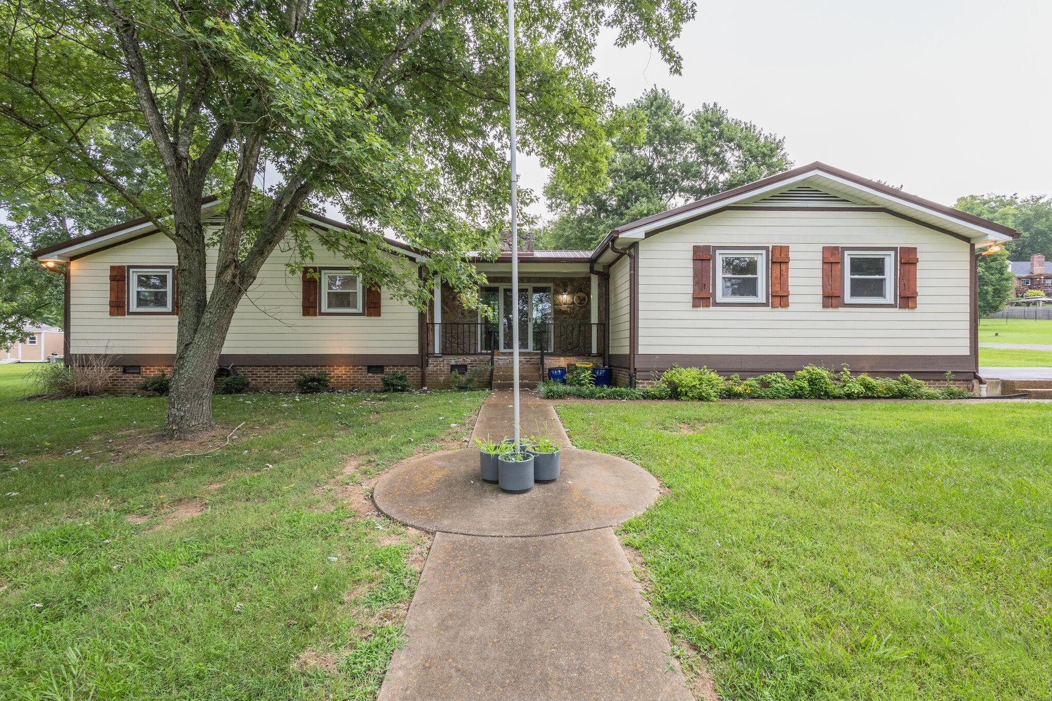 109 Masters Lane Columbia TN 38401