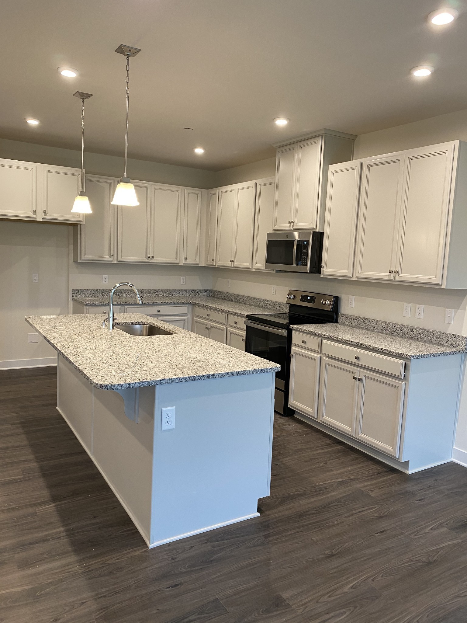 1075 Mountain View Drive Thompsons Station TN 37179