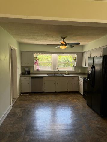 1005 Thoma Street Manchester TN 37355