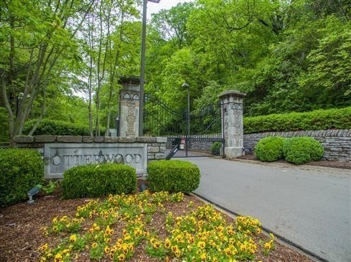20 Annandale Nashville TN 37215