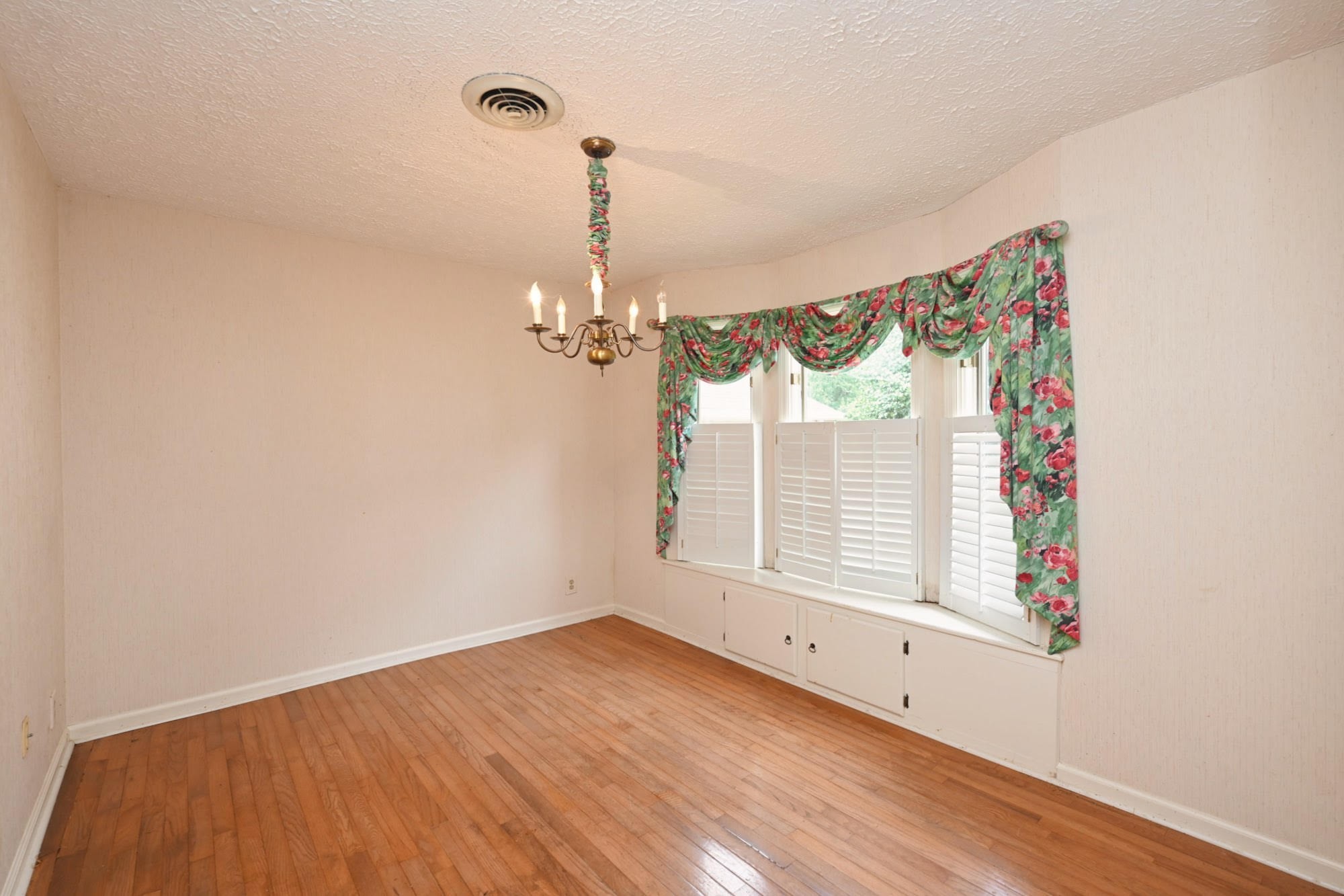 128 Tanasi Shore Gallatin TN 37066