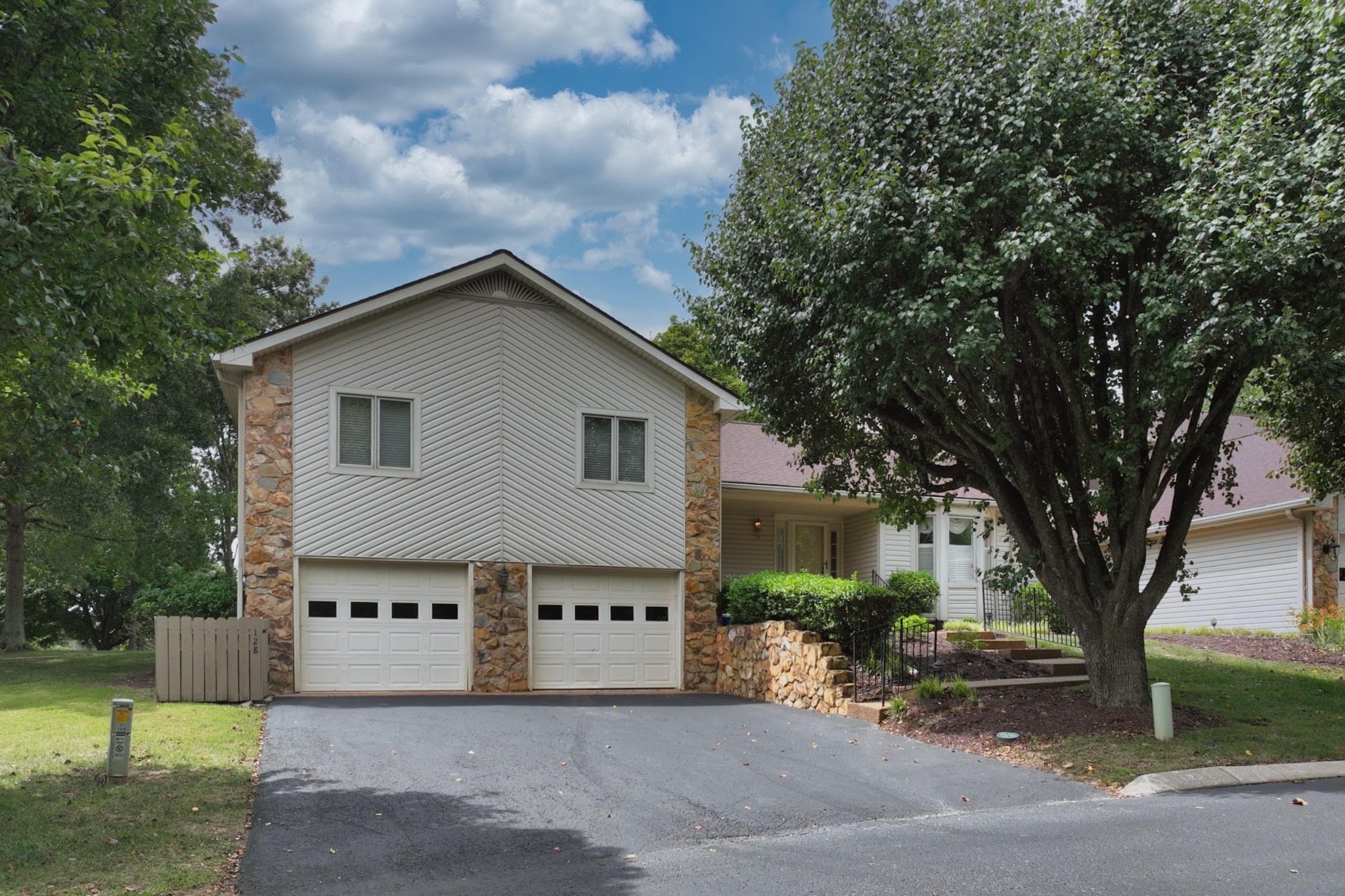 128 Tanasi Shore Gallatin TN 37066