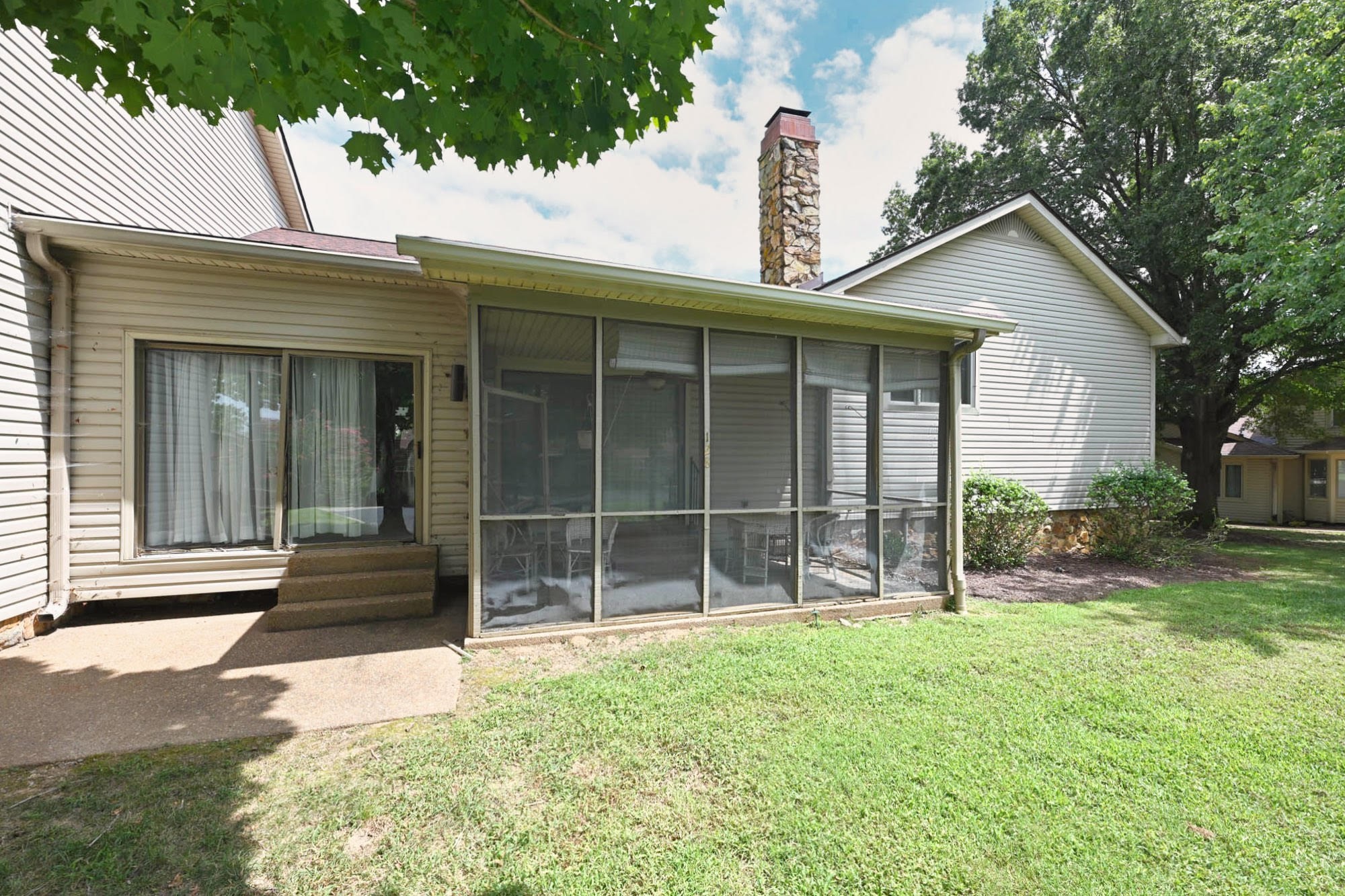 128 Tanasi Shore Gallatin TN 37066