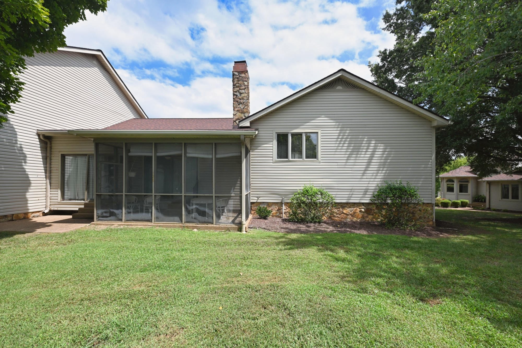 128 Tanasi Shore Gallatin TN 37066