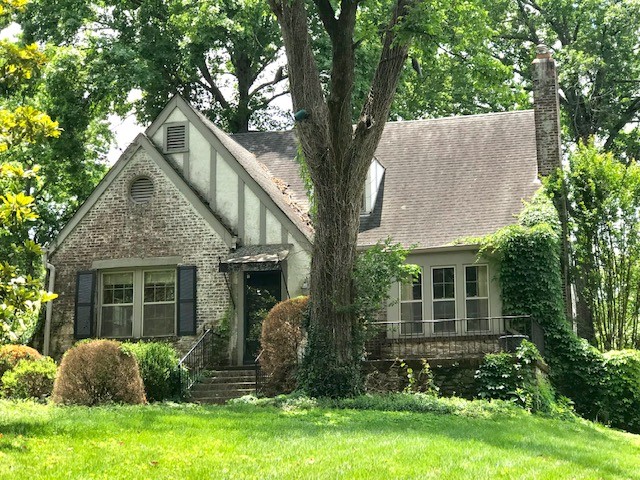 7 Carriage Hill Nashville TN 37205