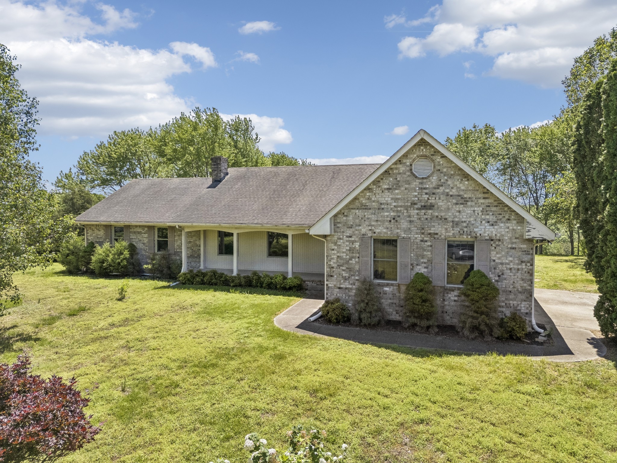 1690 Lawrence Lane Springfield TN 37172